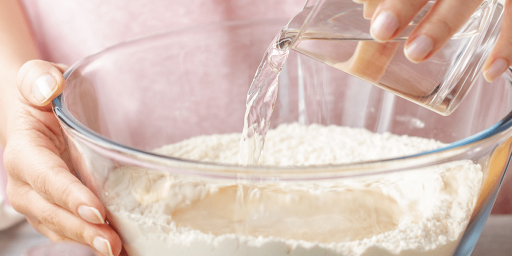 O papel da água nos diferentes tipos de pães